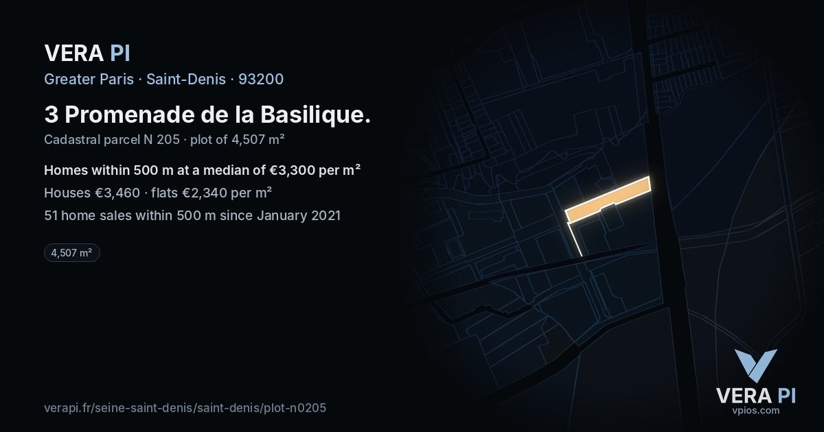 3 Promenade de la Basilique, Saint-Denis at night – the plot lit, the parcels around coloured by the prices near them