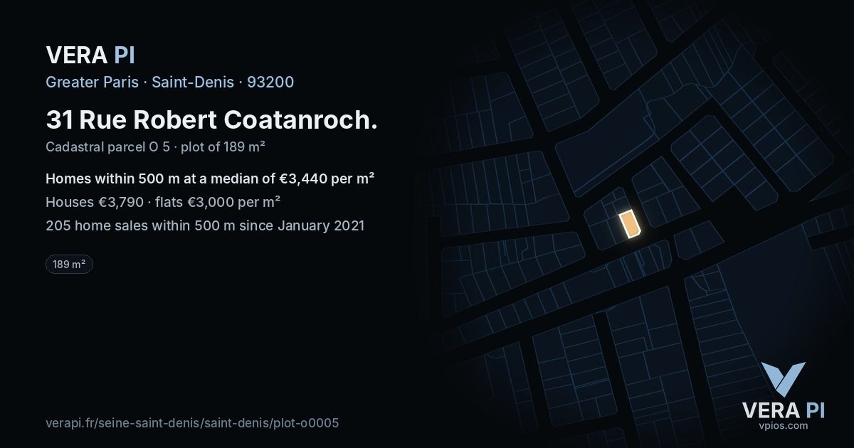 31 Rue Robert Coatanroch, Saint-Denis at night – the plot lit, the parcels around coloured by the prices near them