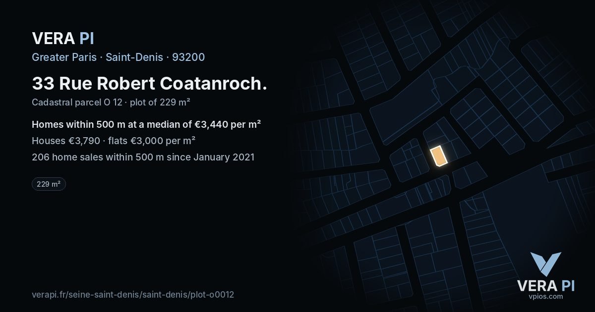 33 Rue Robert Coatanroch, Saint-Denis at night – the plot lit, the parcels around coloured by the prices near them