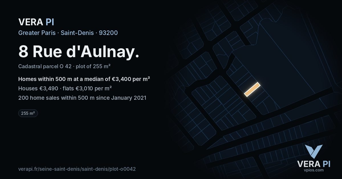 8 Rue d'Aulnay, Saint-Denis at night – the plot lit, the parcels around coloured by the prices near them