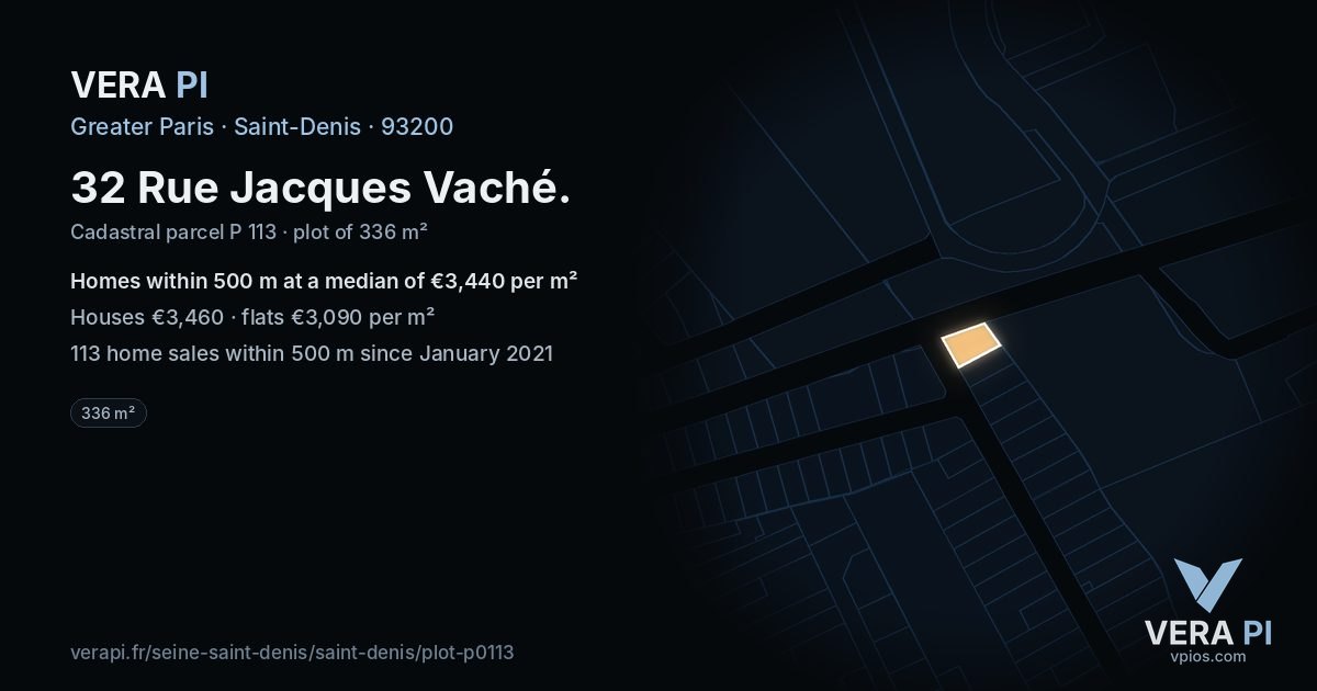 32 Rue Jacques Vaché, Saint-Denis at night – the plot lit, the parcels around coloured by the prices near them