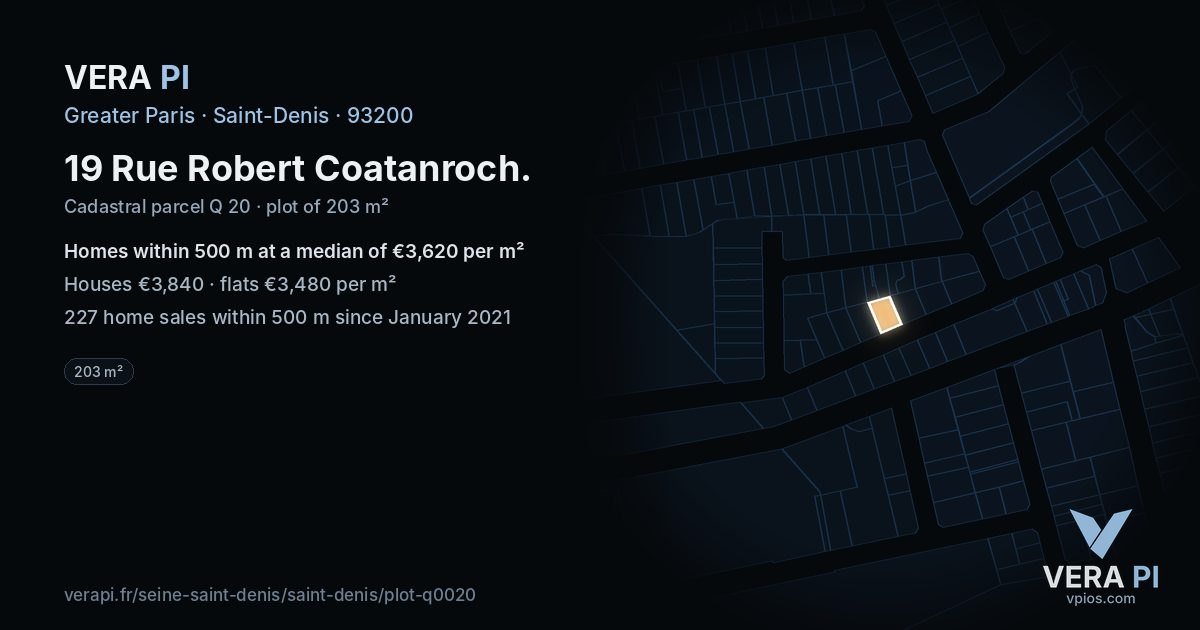 19 Rue Robert Coatanroch, Saint-Denis at night – the plot lit, the parcels around coloured by the prices near them