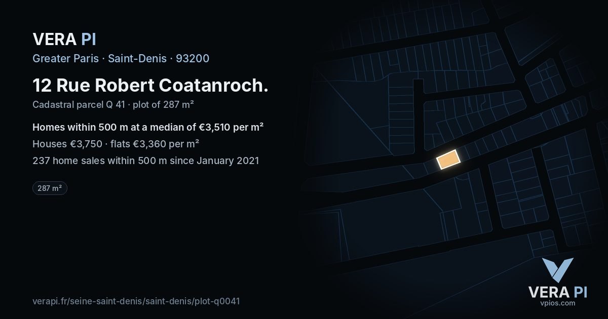 12 Rue Robert Coatanroch, Saint-Denis at night – the plot lit, the parcels around coloured by the prices near them