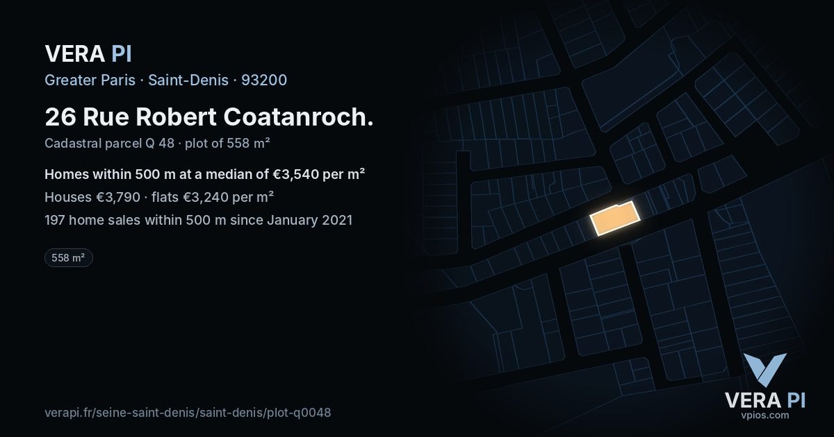 26 Rue Robert Coatanroch, Saint-Denis at night – the plot lit, the parcels around coloured by the prices near them