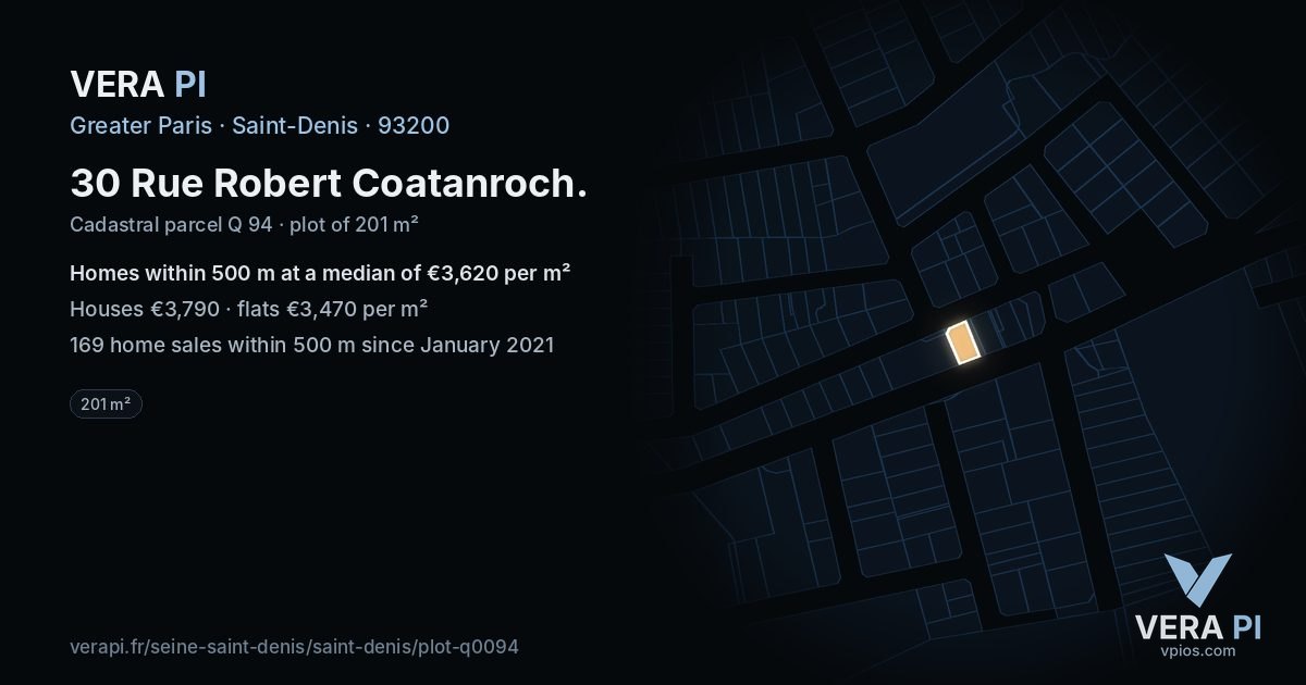 30 Rue Robert Coatanroch, Saint-Denis at night – the plot lit, the parcels around coloured by the prices near them