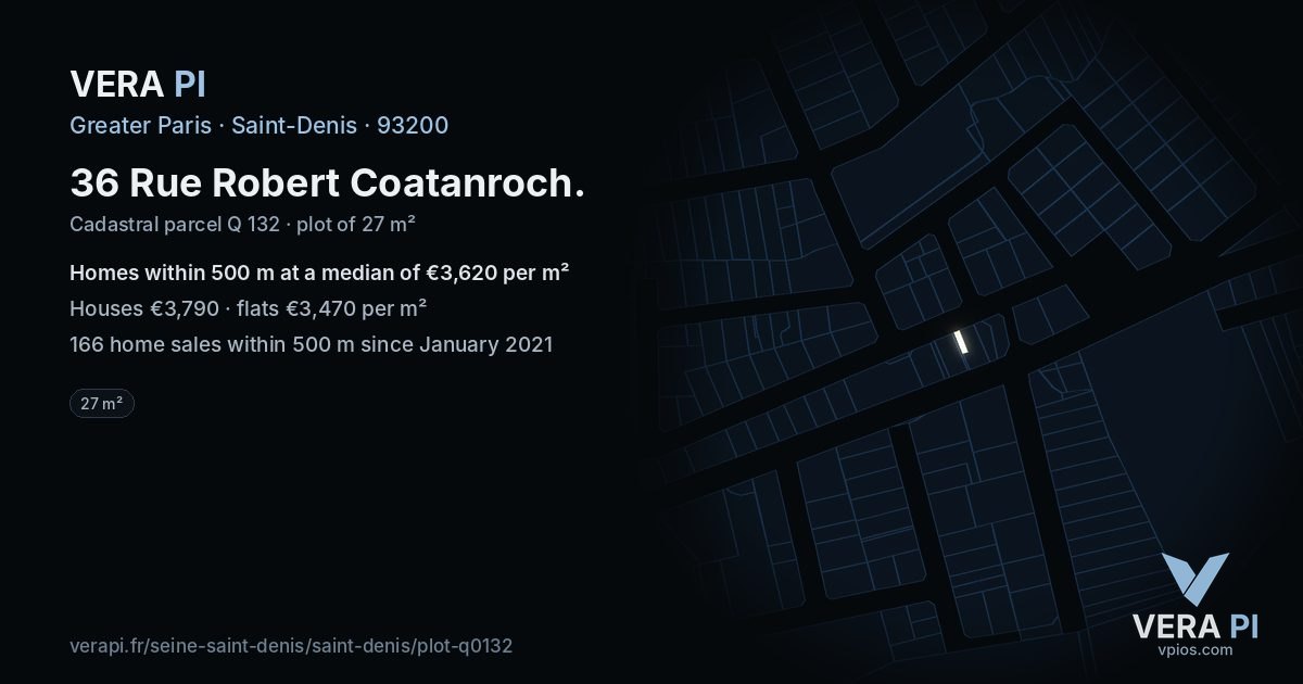 36 Rue Robert Coatanroch, Saint-Denis at night – the plot lit, the parcels around coloured by the prices near them
