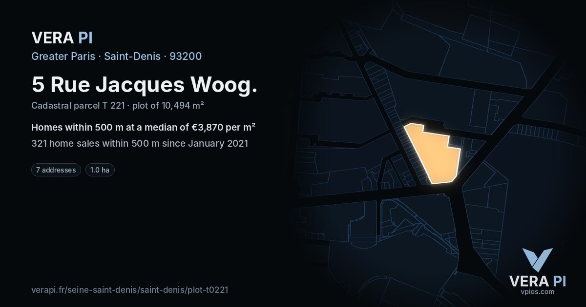 5 Rue Jacques Woog, Saint-Denis at night – the plot lit, the parcels around coloured by the prices near them