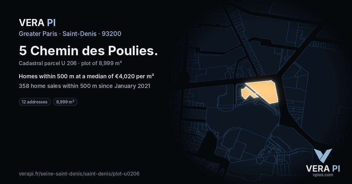 5 Chemin des Poulies, Saint-Denis at night – the plot lit, the parcels around coloured by the prices near them