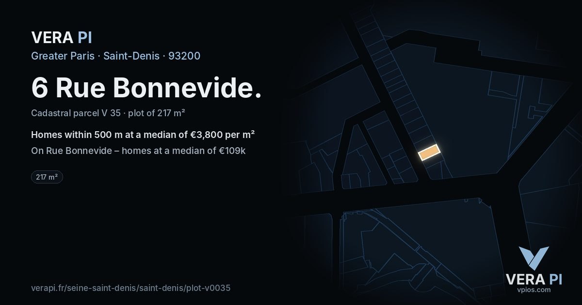 6 Rue Bonnevide, Saint-Denis at night – the plot lit, the parcels around coloured by the prices near them