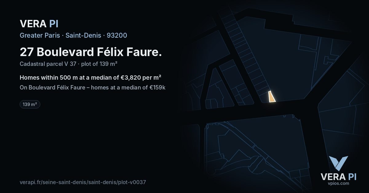 27 Boulevard Félix Faure, Saint-Denis at night – the plot lit, the parcels around coloured by the prices near them
