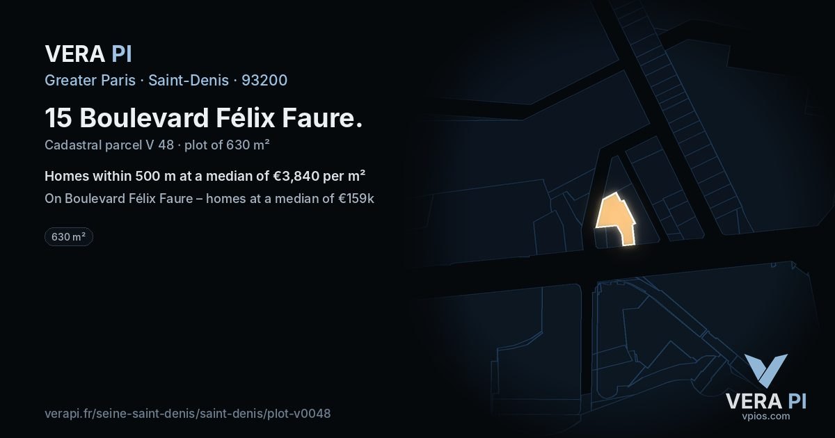 15 Boulevard Félix Faure, Saint-Denis at night – the plot lit, the parcels around coloured by the prices near them