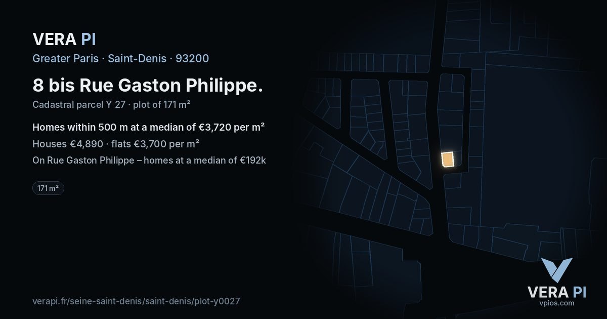 8 bis Rue Gaston Philippe, Saint-Denis at night – the plot lit, the parcels around coloured by the prices near them