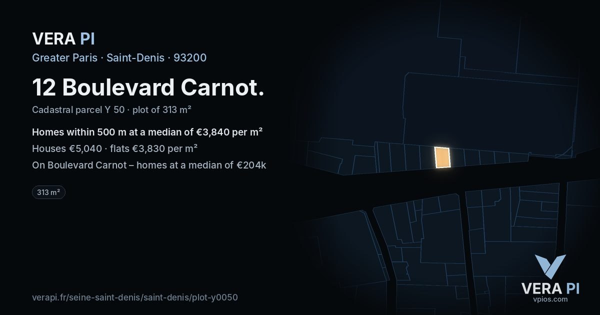 12 Boulevard Carnot, Saint-Denis at night – the plot lit, the parcels around coloured by the prices near them