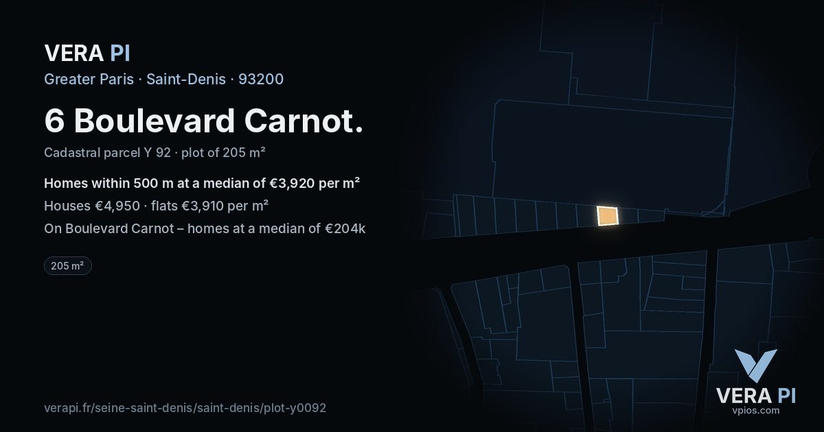 6 Boulevard Carnot, Saint-Denis at night – the plot lit, the parcels around coloured by the prices near them