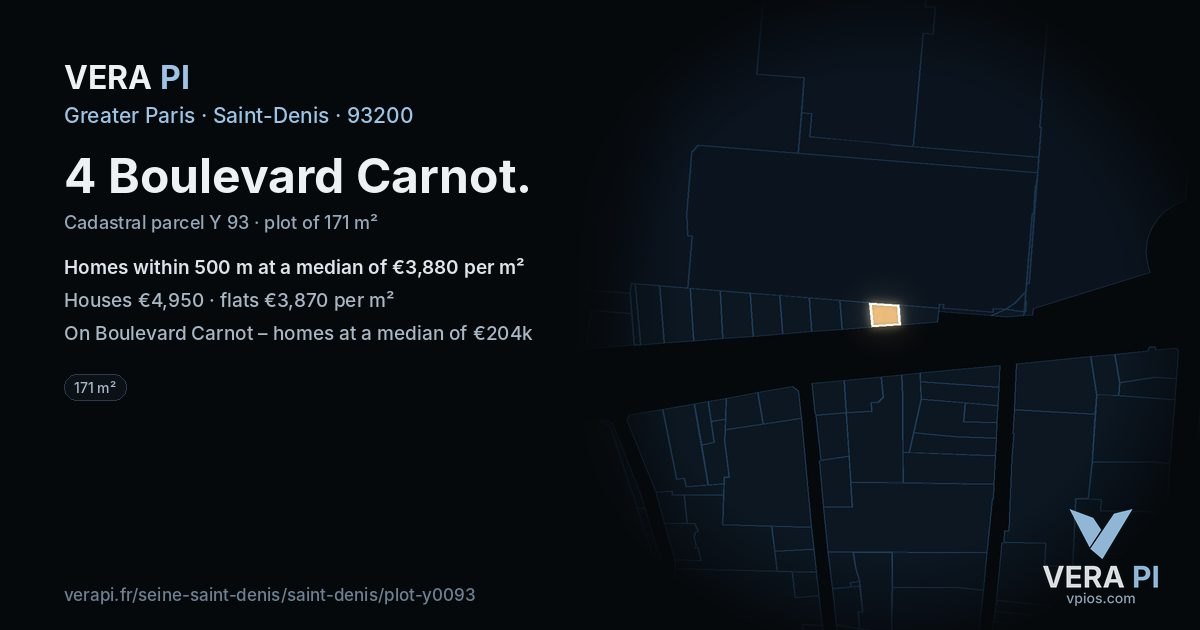 4 Boulevard Carnot, Saint-Denis at night – the plot lit, the parcels around coloured by the prices near them
