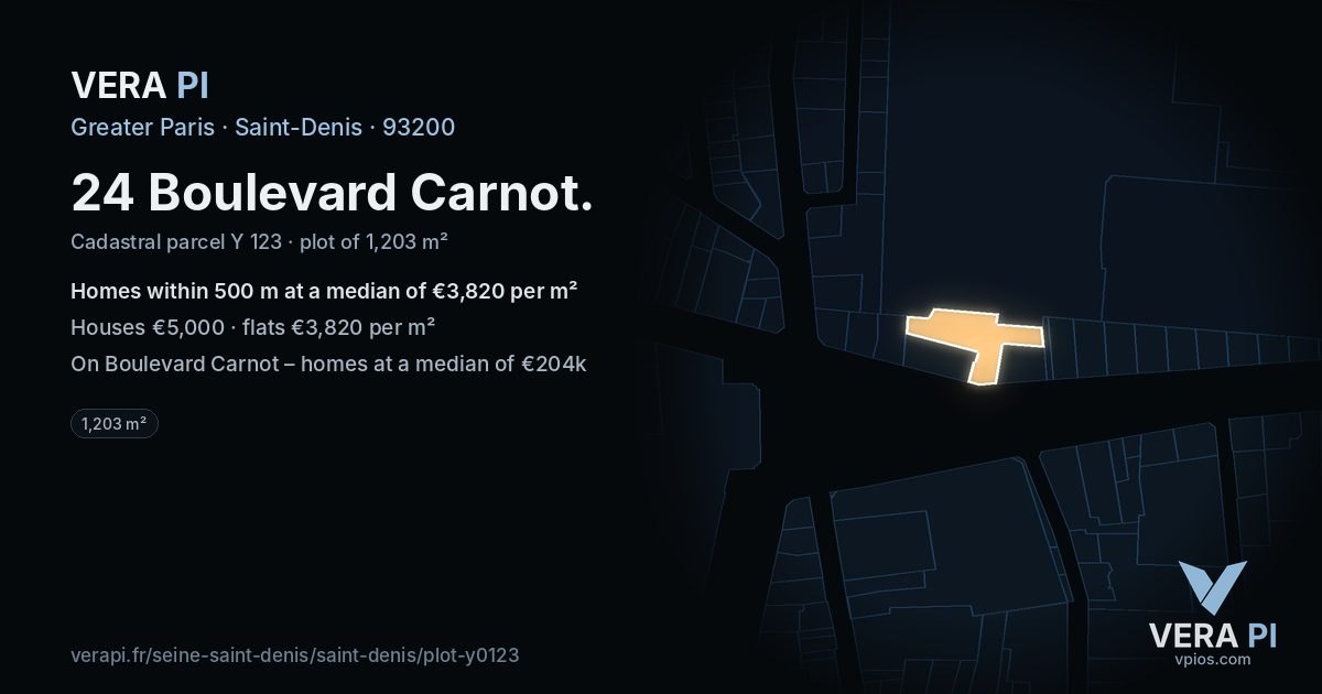 24 Boulevard Carnot, Saint-Denis at night – the plot lit, the parcels around coloured by the prices near them