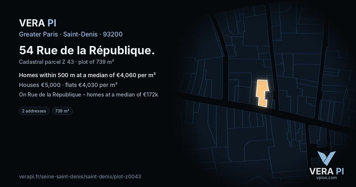 54 Rue de la République, Saint-Denis at night – the plot lit, the parcels around coloured by the prices near them