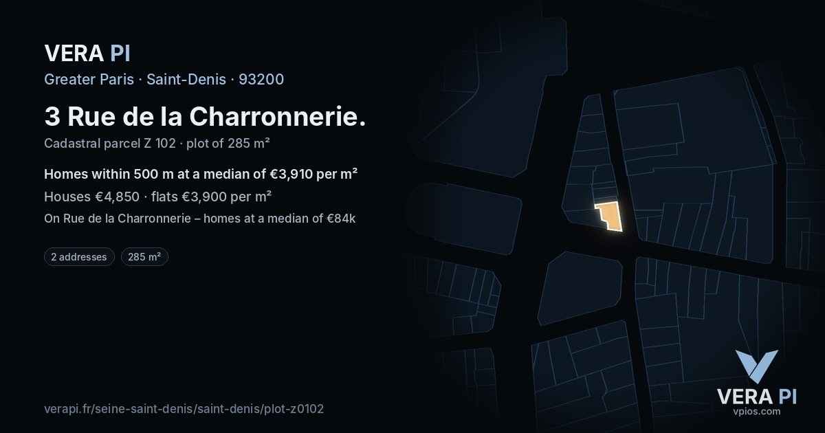 3 Rue de la Charronnerie, Saint-Denis at night – the plot lit, the parcels around coloured by the prices near them