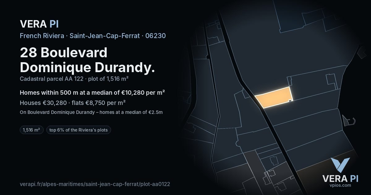 28 Boulevard Dominique Durandy, Saint-Jean-Cap-Ferrat at night – the plot lit, the parcels around coloured by the prices near them
