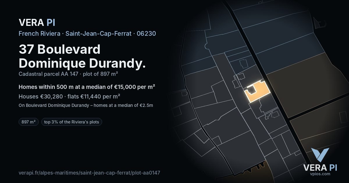 37 Boulevard Dominique Durandy, Saint-Jean-Cap-Ferrat at night – the plot lit, the parcels around coloured by the prices near them