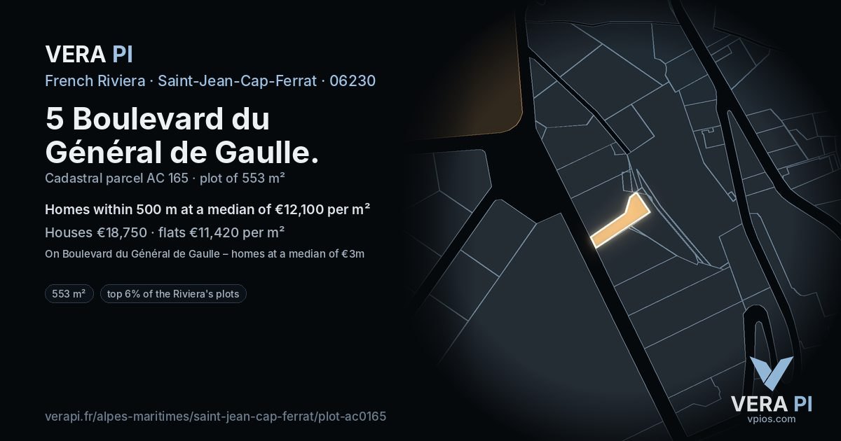 5 Boulevard du Général de Gaulle, Saint-Jean-Cap-Ferrat at night – the plot lit, the parcels around coloured by the prices near them