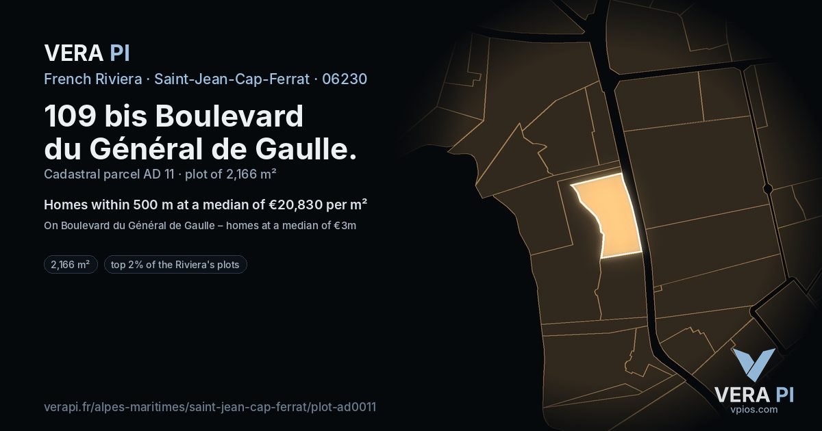 109 bis Boulevard du Général de Gaulle, Saint-Jean-Cap-Ferrat at night – the plot lit, the parcels around coloured by the prices near them