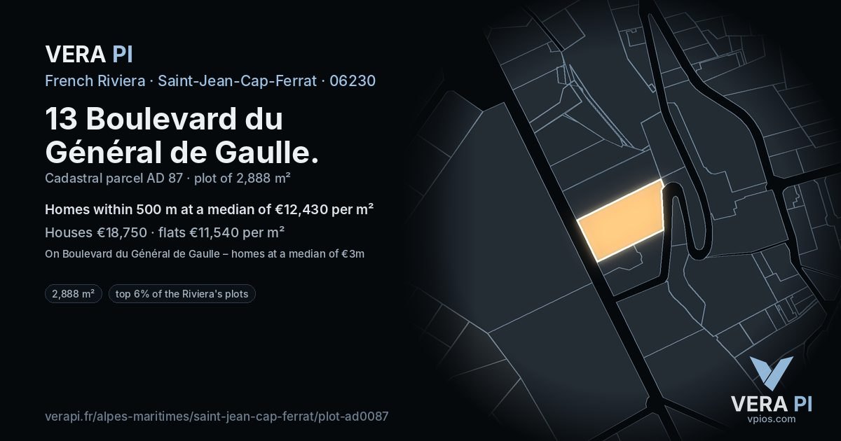 13 Boulevard du Général de Gaulle, Saint-Jean-Cap-Ferrat at night – the plot lit, the parcels around coloured by the prices near them