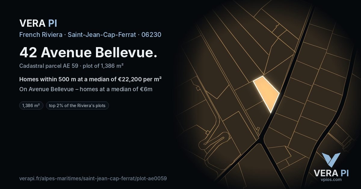 42 Avenue Bellevue, Saint-Jean-Cap-Ferrat at night – the plot lit, the parcels around coloured by the prices near them