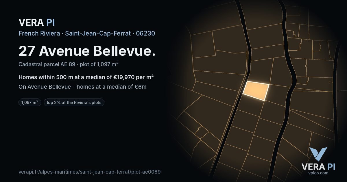 27 Avenue Bellevue, Saint-Jean-Cap-Ferrat at night – the plot lit, the parcels around coloured by the prices near them