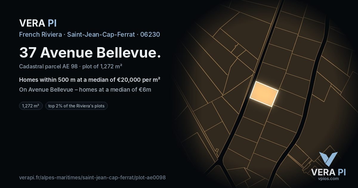 37 Avenue Bellevue, Saint-Jean-Cap-Ferrat at night – the plot lit, the parcels around coloured by the prices near them