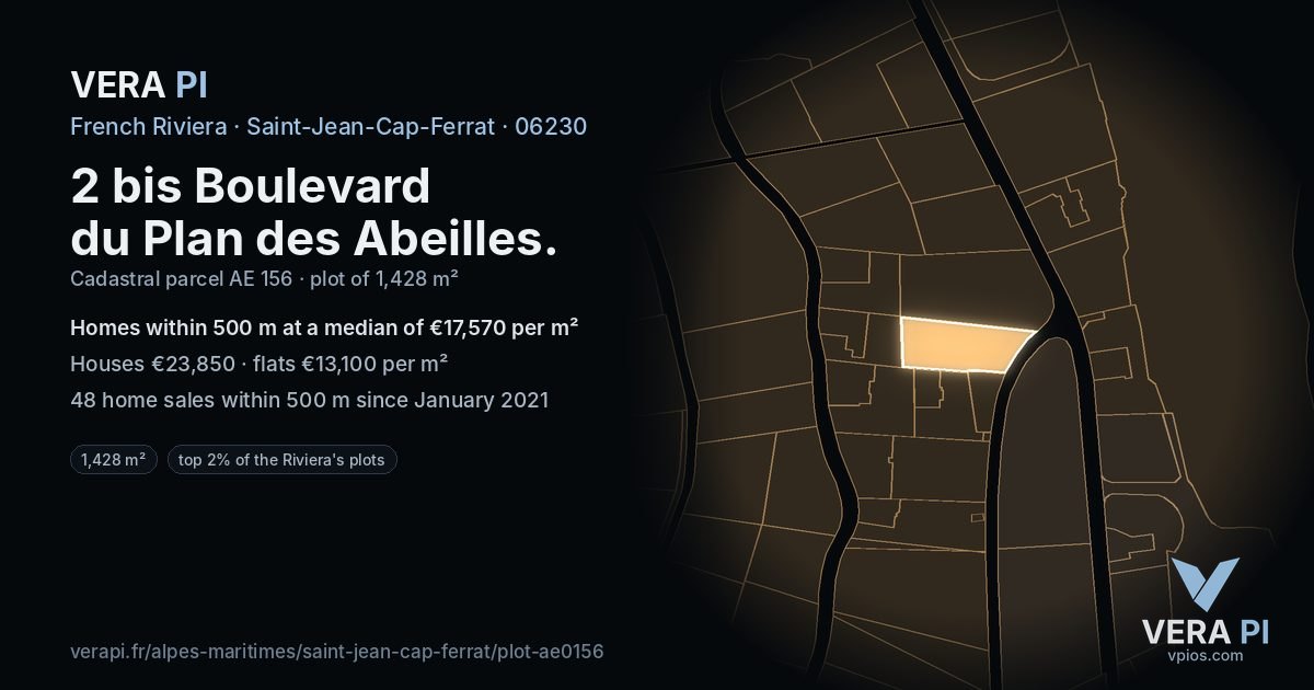 2 bis Boulevard du Plan des Abeilles, Saint-Jean-Cap-Ferrat at night – the plot lit, the parcels around coloured by the prices near them
