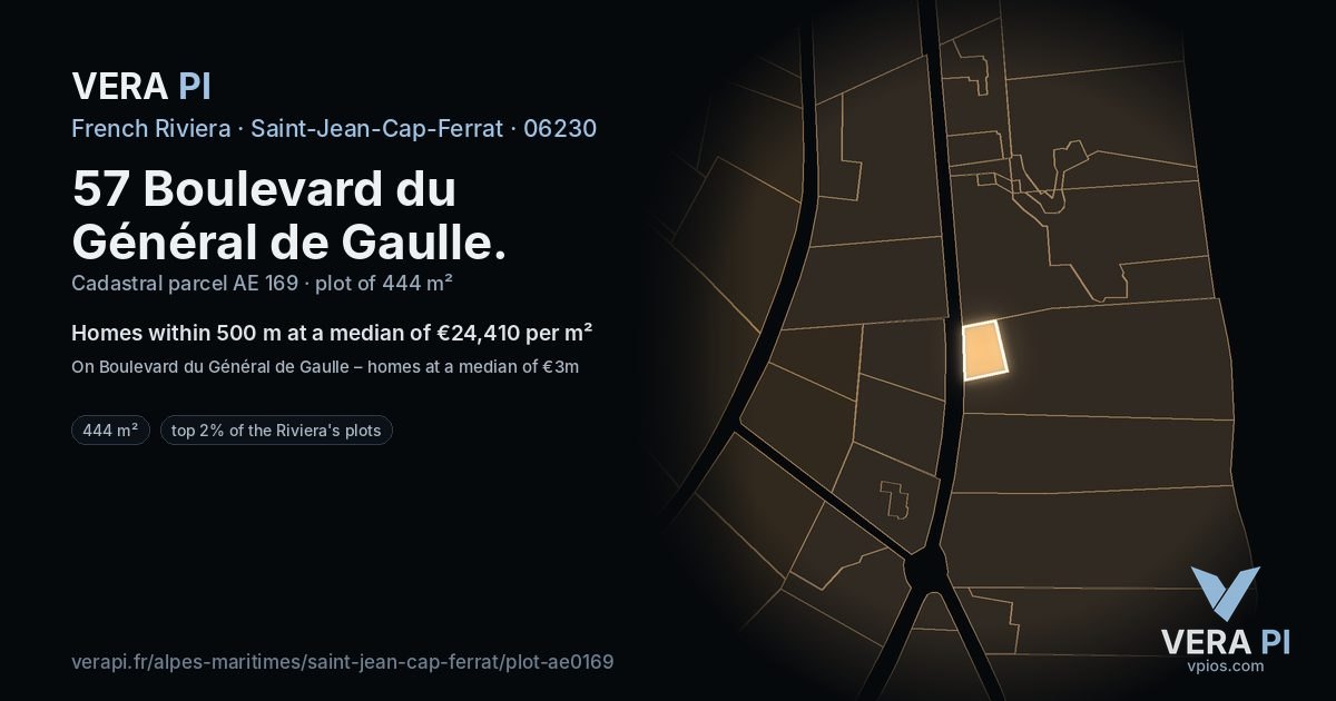57 Boulevard du Général de Gaulle, Saint-Jean-Cap-Ferrat at night – the plot lit, the parcels around coloured by the prices near them