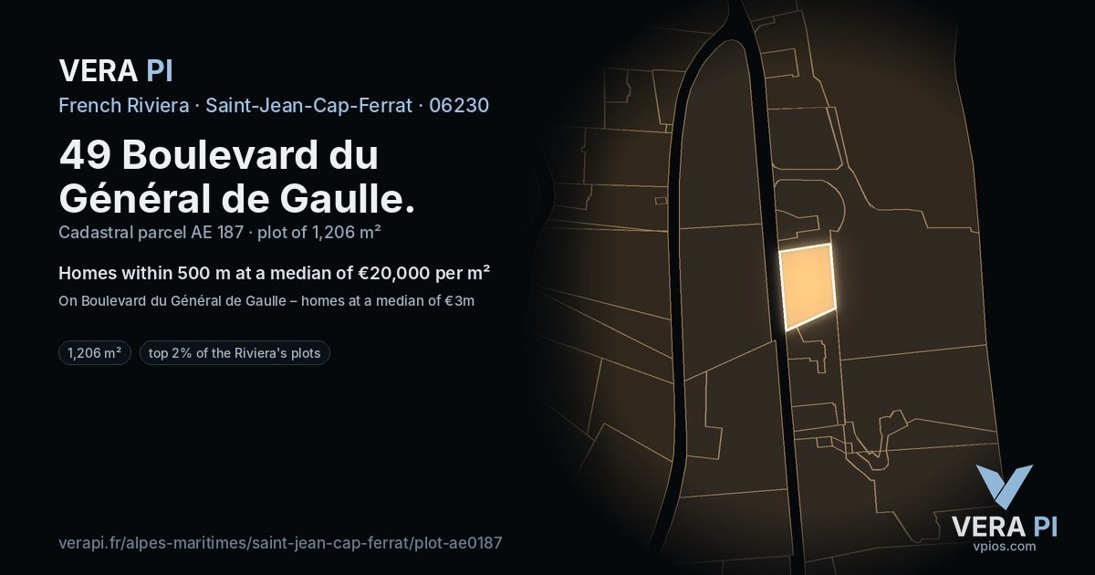 49 Boulevard du Général de Gaulle, Saint-Jean-Cap-Ferrat at night – the plot lit, the parcels around coloured by the prices near them