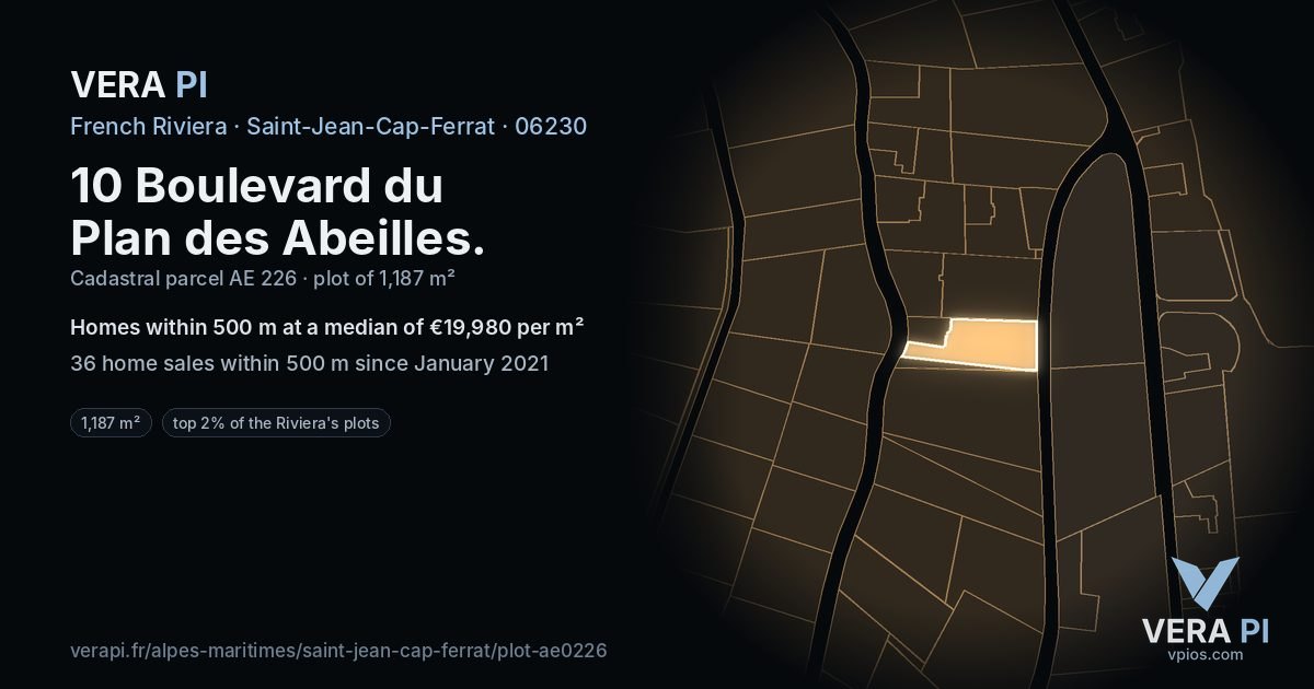 10 Boulevard du Plan des Abeilles, Saint-Jean-Cap-Ferrat at night – the plot lit, the parcels around coloured by the prices near them