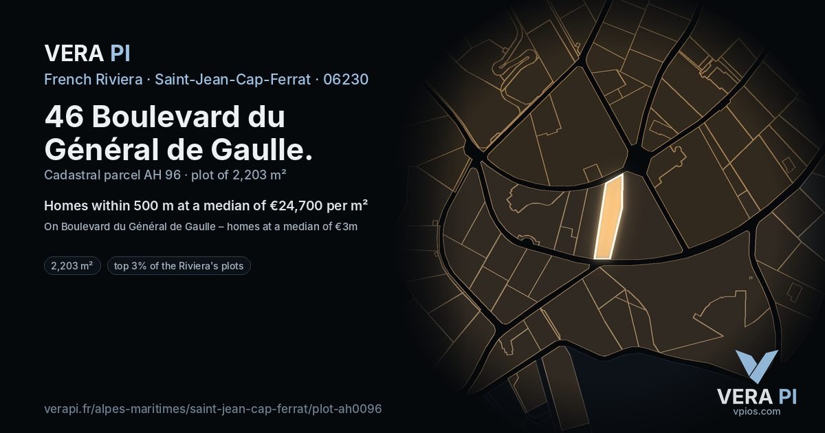 46 Boulevard du Général de Gaulle, Saint-Jean-Cap-Ferrat at night – the plot lit, the parcels around coloured by the prices near them