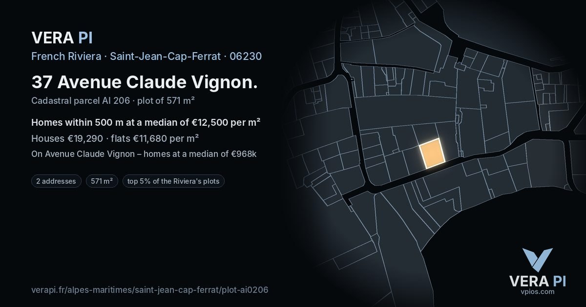 37 Avenue Claude Vignon, Saint-Jean-Cap-Ferrat at night – the plot lit, the parcels around coloured by the prices near them