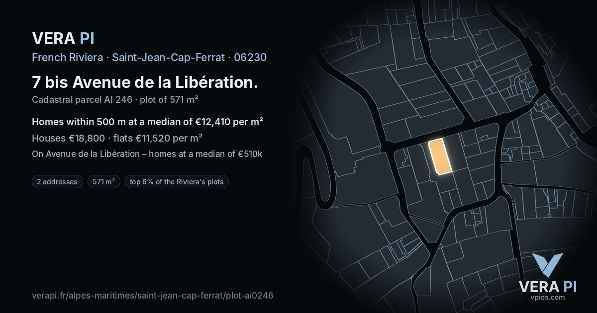 7 bis Avenue de la Libération, Saint-Jean-Cap-Ferrat at night – the plot lit, the parcels around coloured by the prices near them