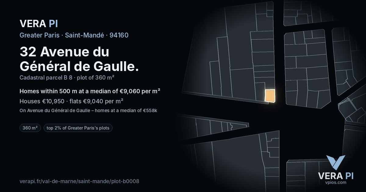 32 Avenue du Général de Gaulle, Saint-Mandé at night – the plot lit, the parcels around coloured by the prices near them