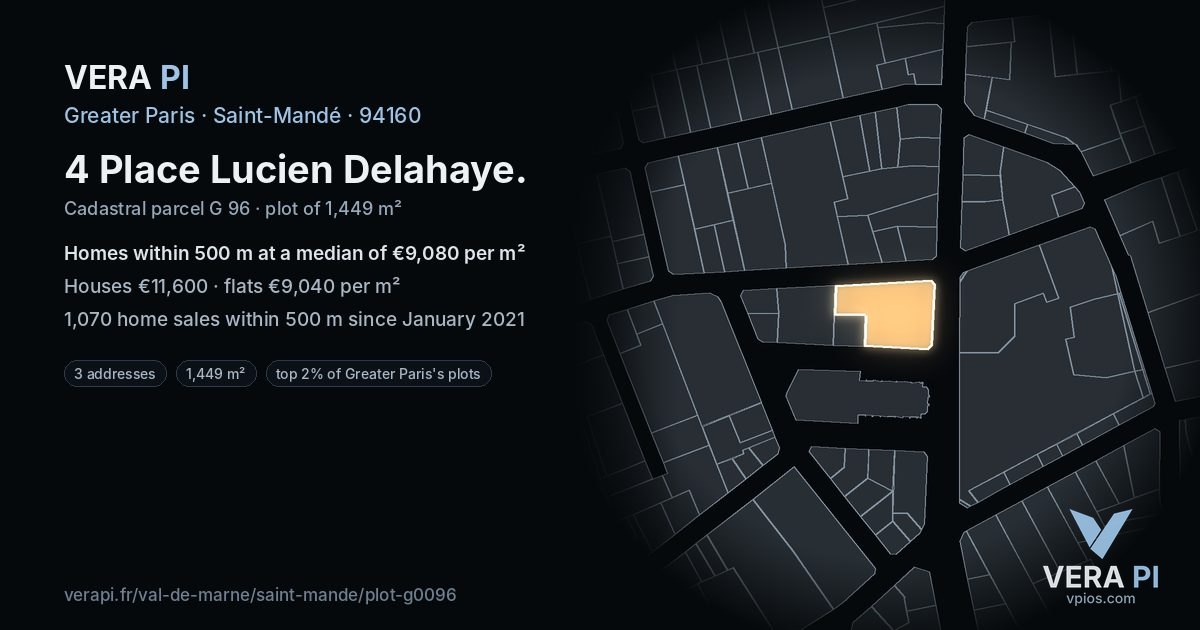 4 Place Lucien Delahaye, Saint-Mandé at night – the plot lit, the parcels around coloured by the prices near them