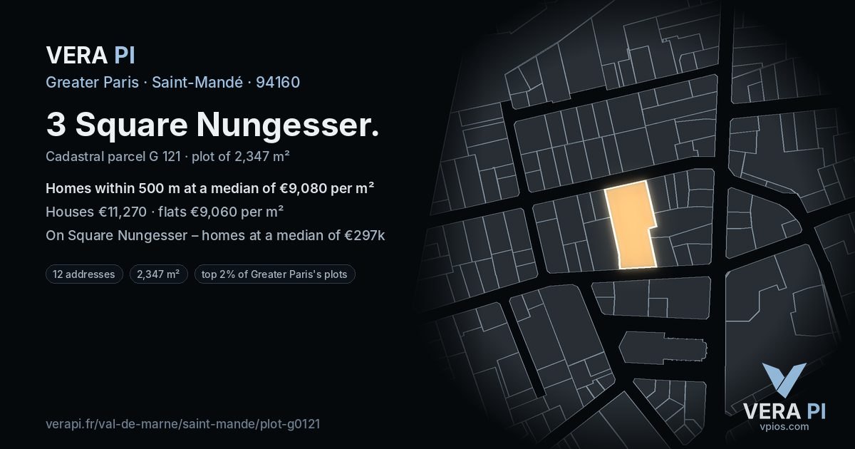 3 Square Nungesser, Saint-Mandé at night – the plot lit, the parcels around coloured by the prices near them