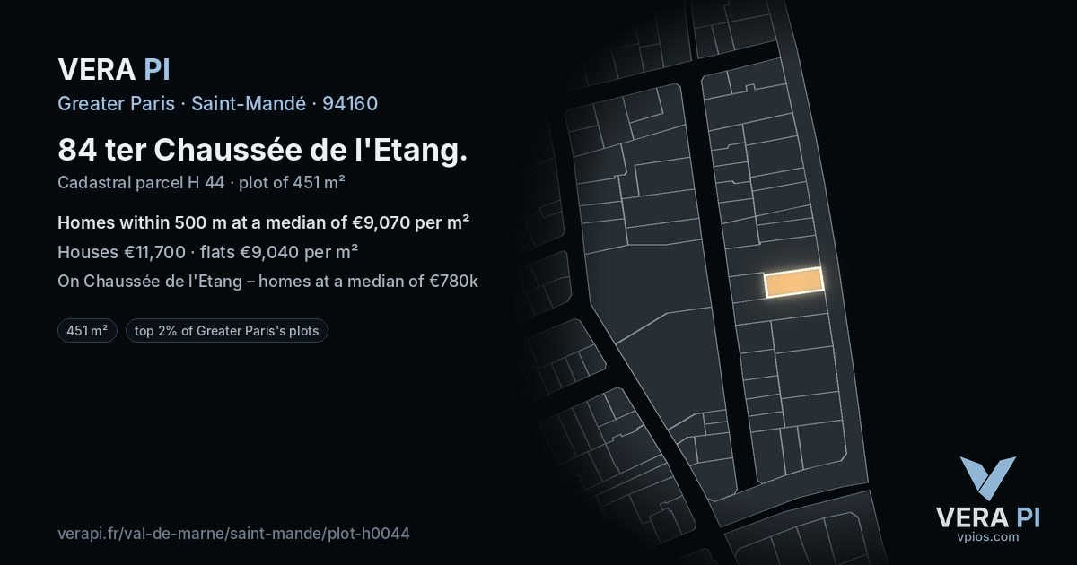 84 ter Chaussée de l'Etang, Saint-Mandé at night – the plot lit, the parcels around coloured by the prices near them