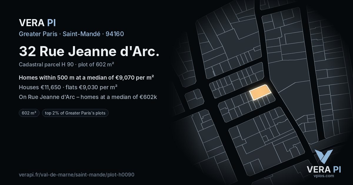 32 Rue Jeanne d'Arc, Saint-Mandé at night – the plot lit, the parcels around coloured by the prices near them
