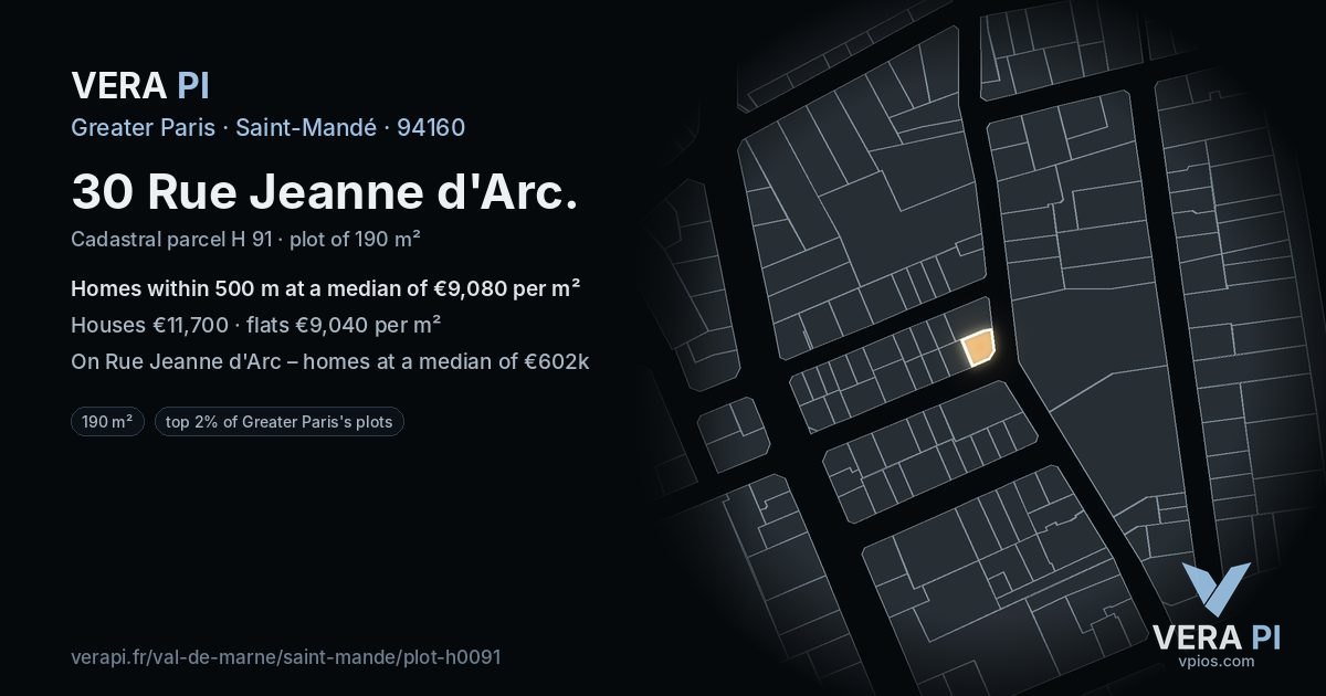 30 Rue Jeanne d'Arc, Saint-Mandé at night – the plot lit, the parcels around coloured by the prices near them