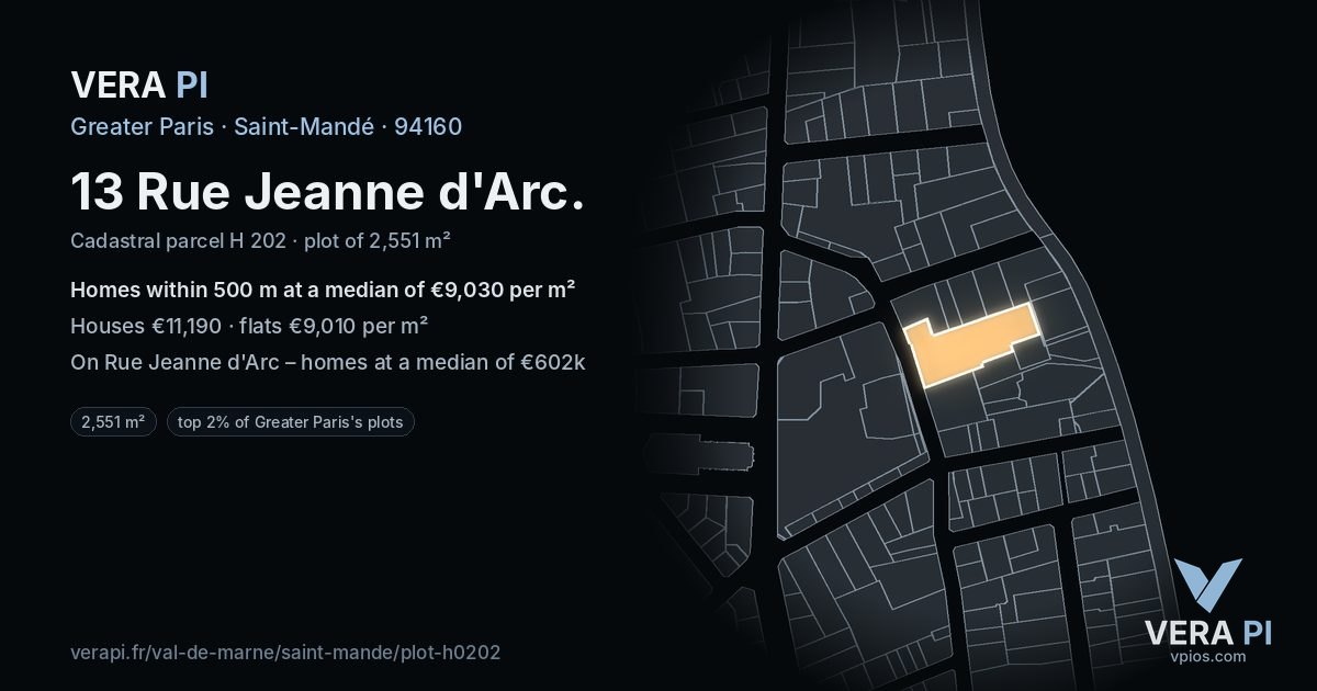13 Rue Jeanne d'Arc, Saint-Mandé at night – the plot lit, the parcels around coloured by the prices near them