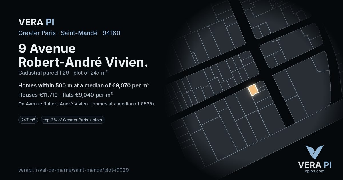 9 Avenue Robert-André Vivien, Saint-Mandé at night – the plot lit, the parcels around coloured by the prices near them