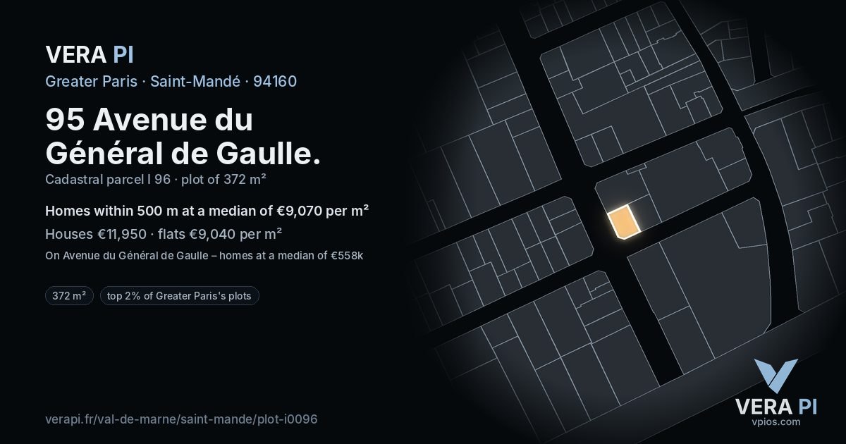 95 Avenue du Général de Gaulle, Saint-Mandé at night – the plot lit, the parcels around coloured by the prices near them