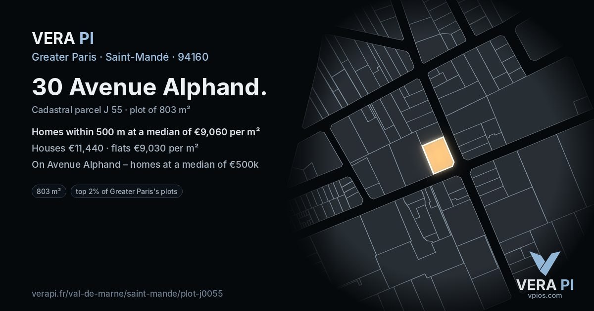 30 Avenue Alphand, Saint-Mandé at night – the plot lit, the parcels around coloured by the prices near them