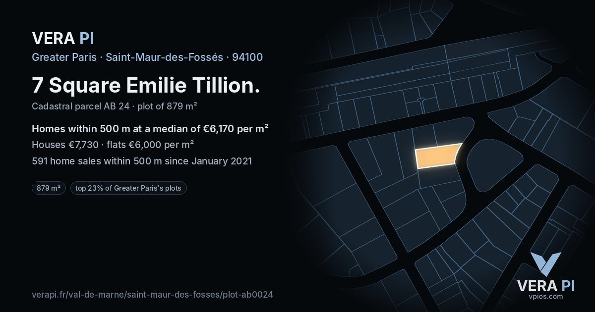 7 Square Emilie Tillion, Saint-Maur-des-Fossés at night – the plot lit, the parcels around coloured by the prices near them