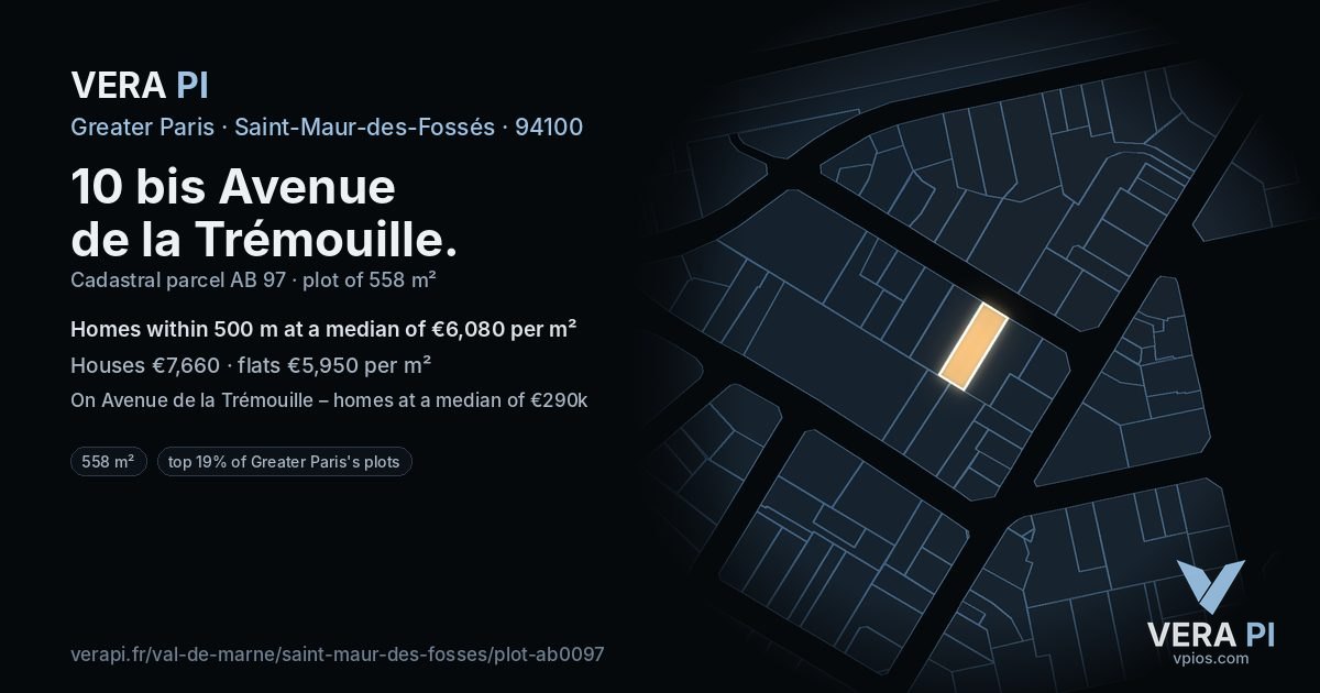 10 bis Avenue de la Trémouille, Saint-Maur-des-Fossés at night – the plot lit, the parcels around coloured by the prices near them