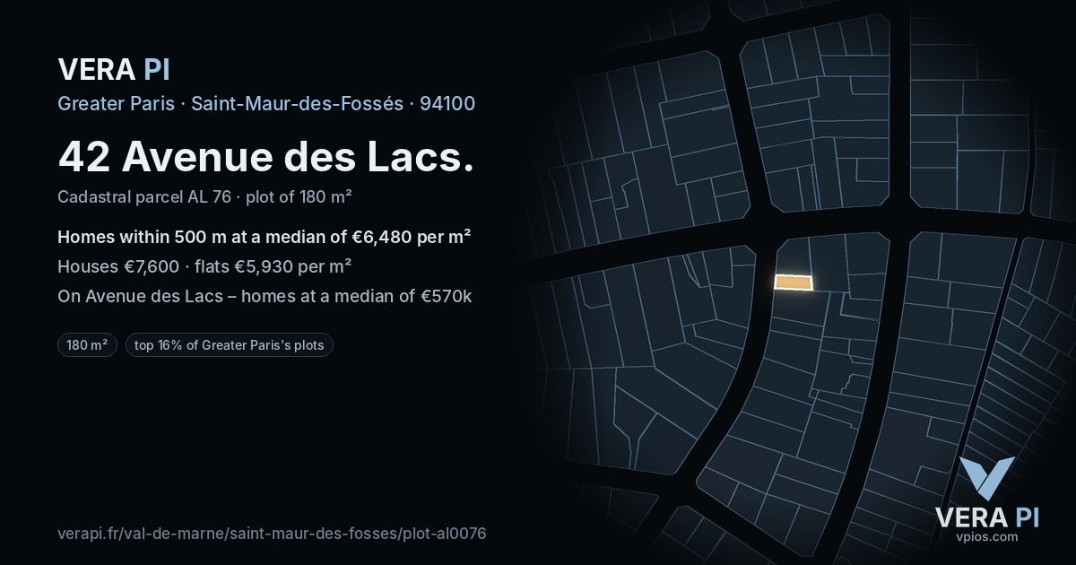 42 Avenue des Lacs, Saint-Maur-des-Fossés at night – the plot lit, the parcels around coloured by the prices near them